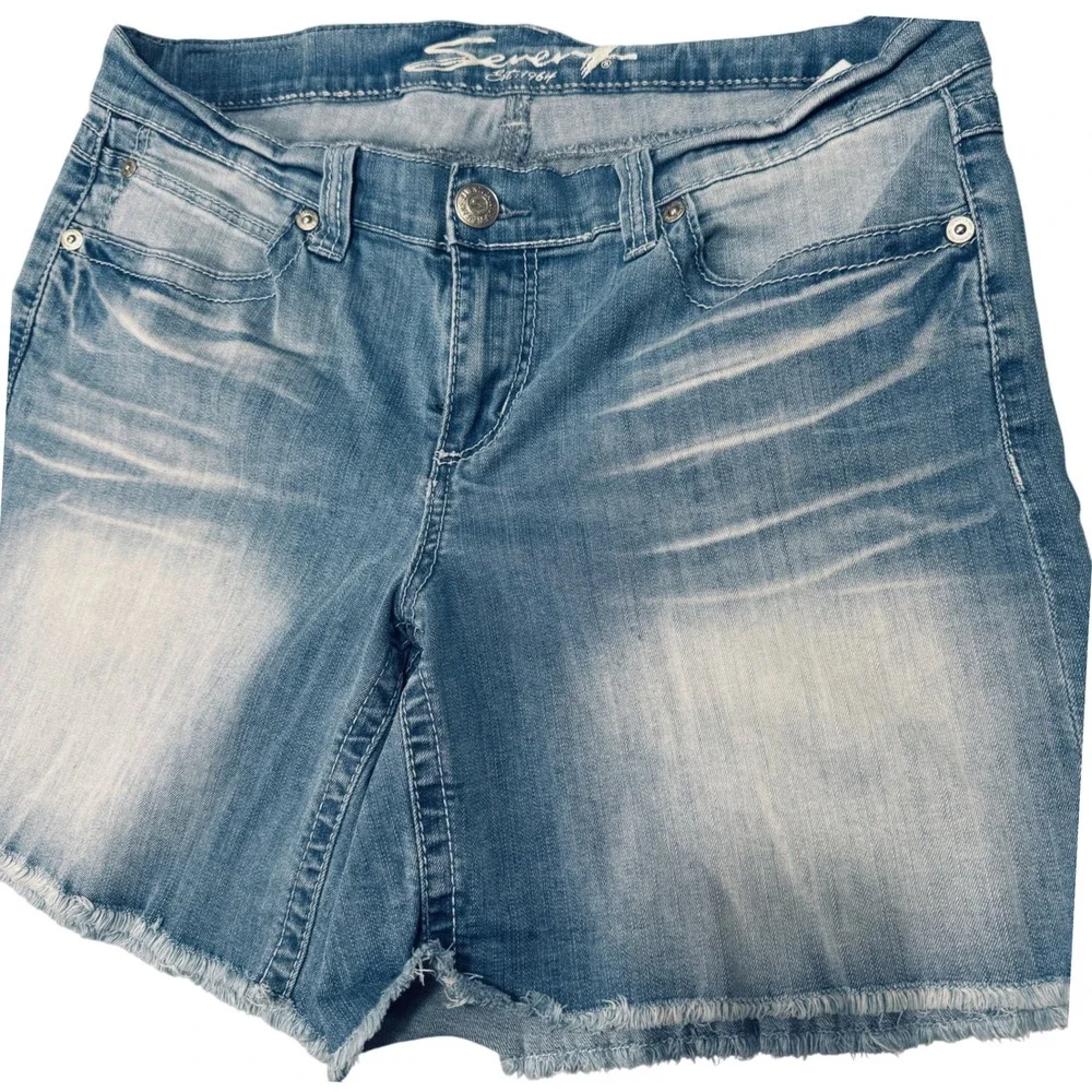 Seven7 Women's Denim Shorts Size 14 Stretch Light Wash Raw Hem Mid Rise Comfort